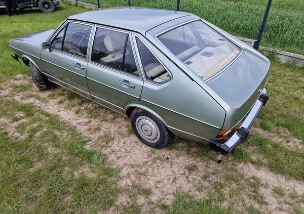 Volkswagen Passat cena 25900 przebieg: 78574, rok produkcji 1977 z Gniezno małe 529